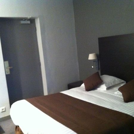 Compiègne Logis - Hotel Du Nord Et Restaurant La Table D'Elisa מראה חיצוני תמונה