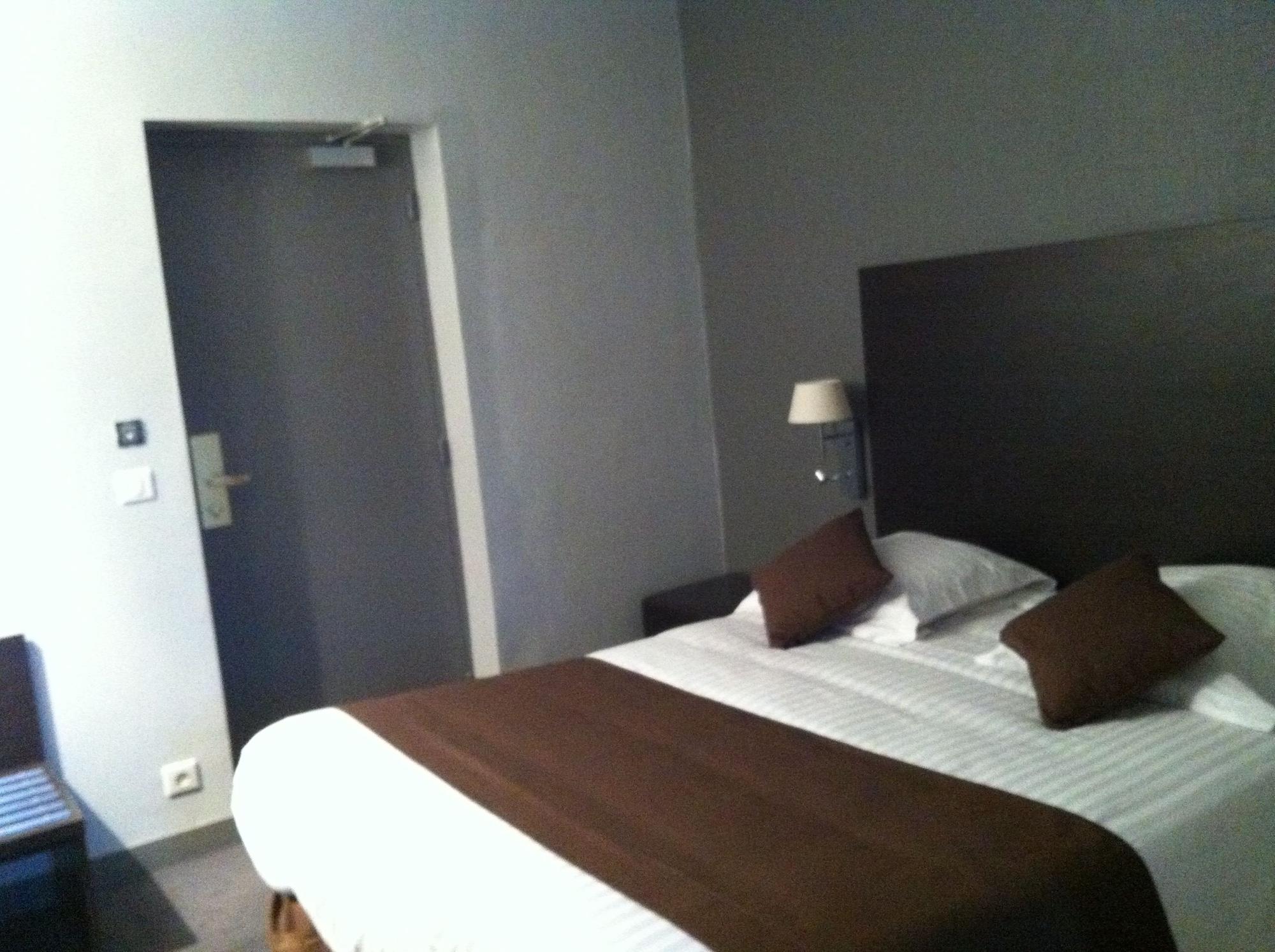 Compiègne Logis - Hotel Du Nord Et Restaurant La Table D'Elisa מראה חיצוני תמונה