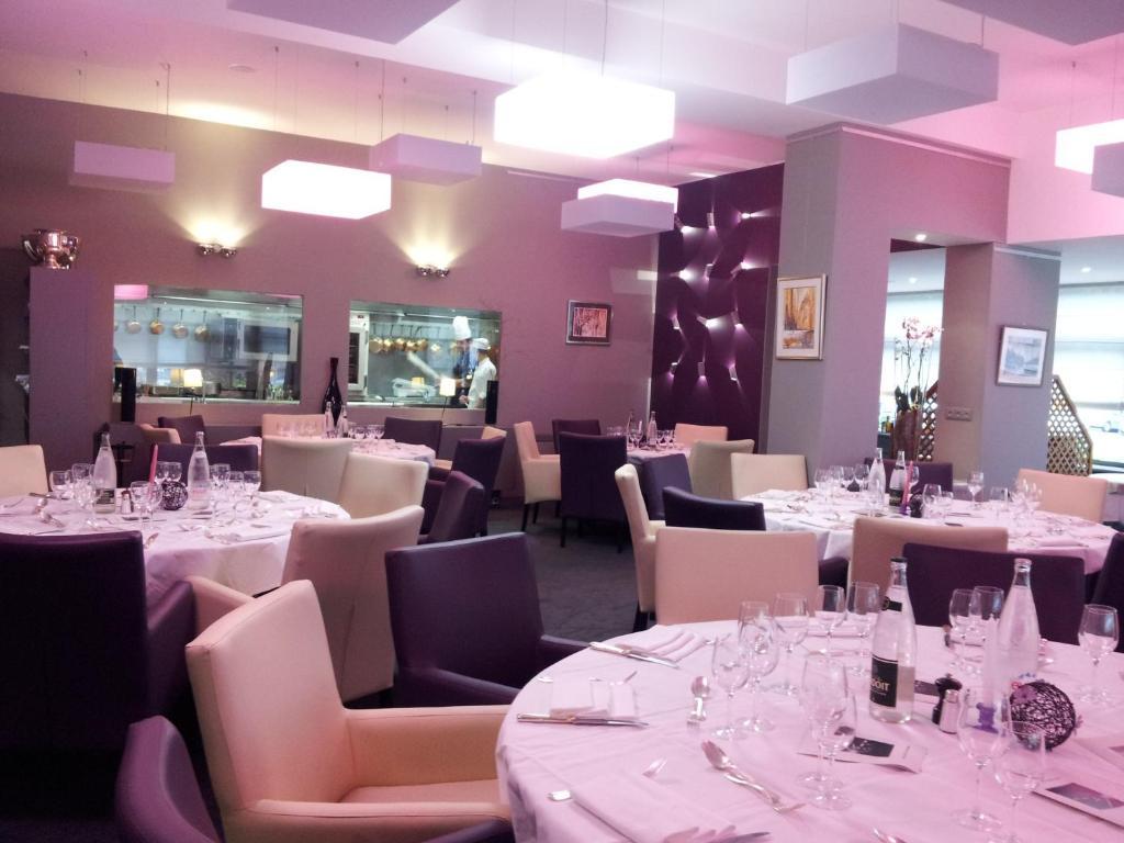 Compiègne Logis - Hotel Du Nord Et Restaurant La Table D'Elisa מראה חיצוני תמונה